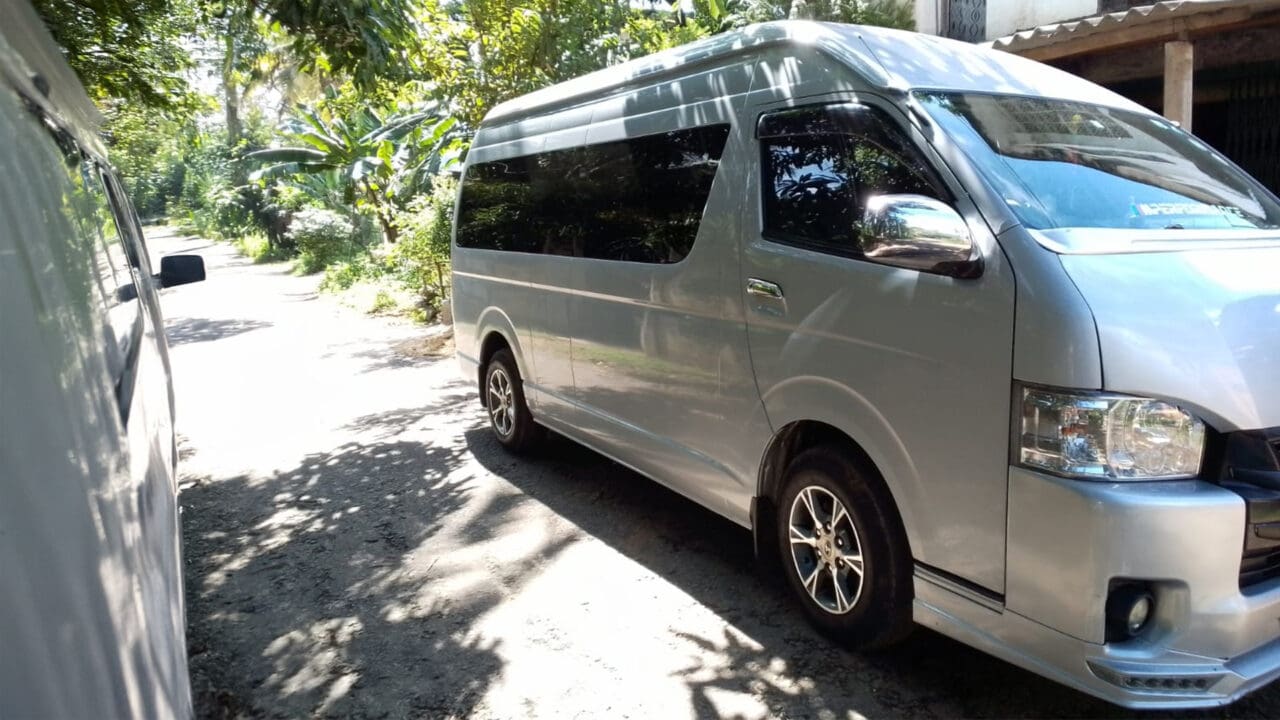 mini-bus-high-roof-01