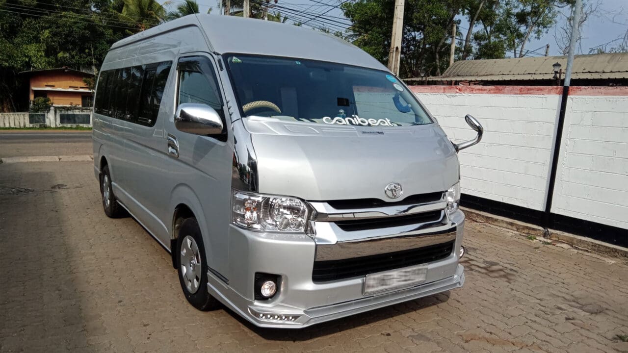 mini-bus-high-roof-07