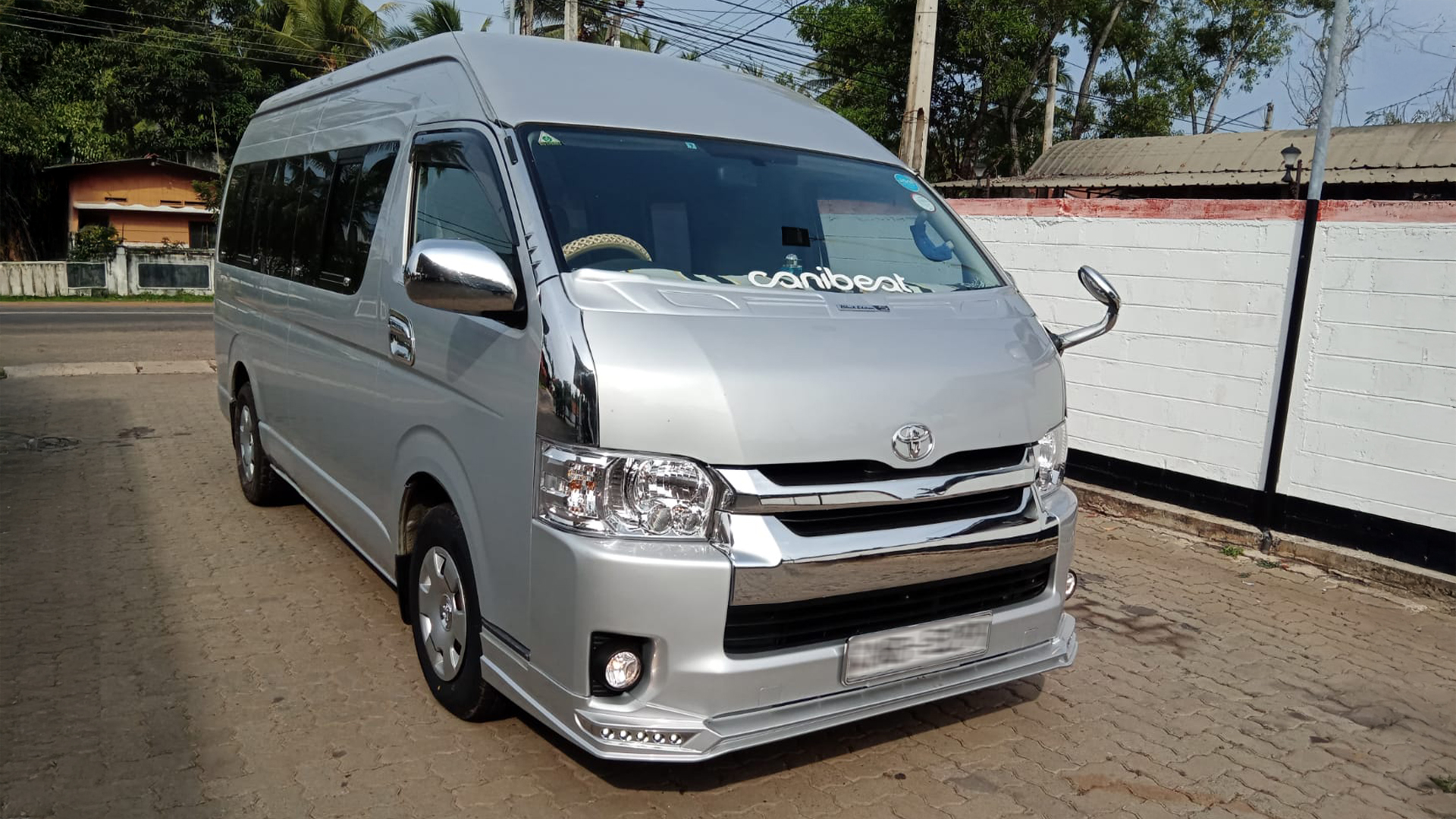 mini-bus-high-roof-07