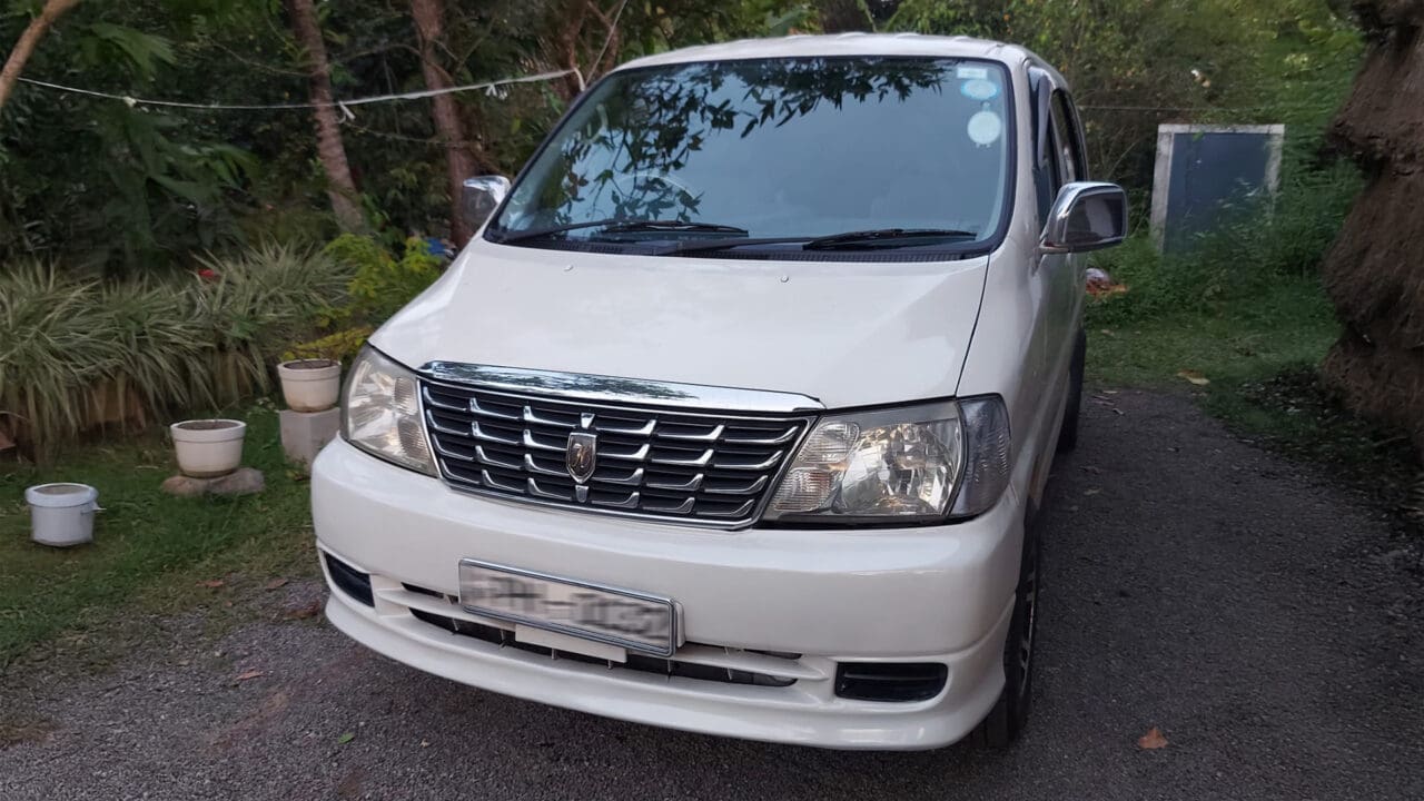 mini-bus-short-roof-03