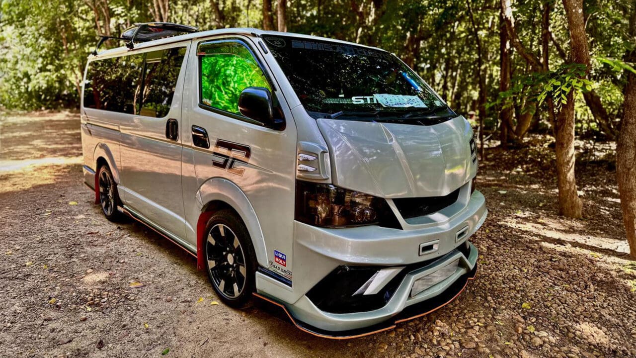 mini-bus-short-roof-05