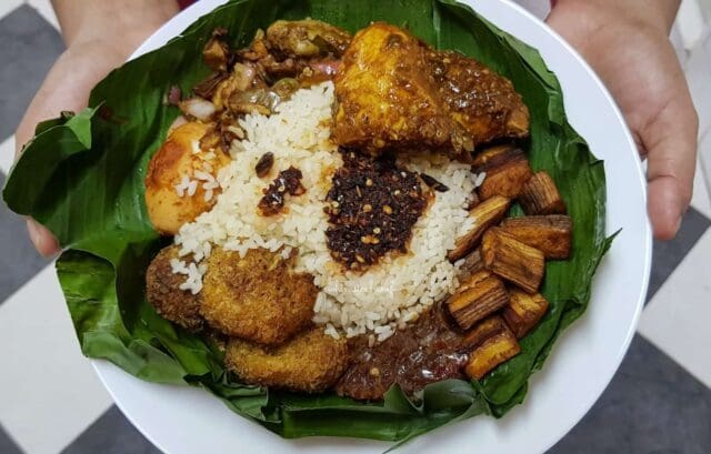 Traditional Sri Lankan banana-leaf rice and curry meal